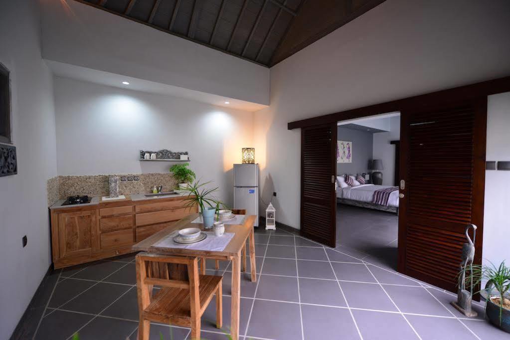 Zoe Villa Canggu Buitenkant foto